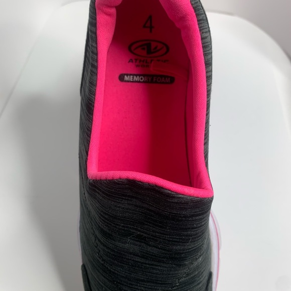 🎈Memory Foam tennis shoes size 4 wear the once - Picture 5 of 6